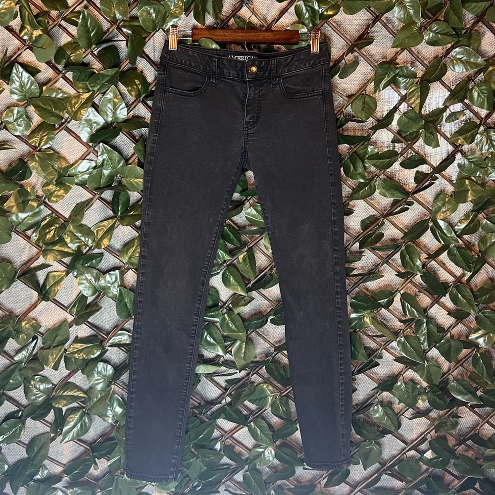 American Eagle 2010’s Low Rise Black Jegging Super Stretch